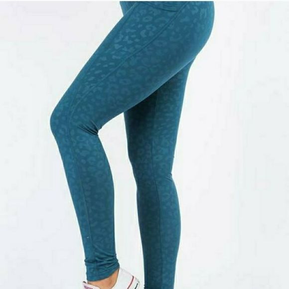 High Waisted Leopard Print Teal Athletic Leggings NWT - Picture 2 of 10